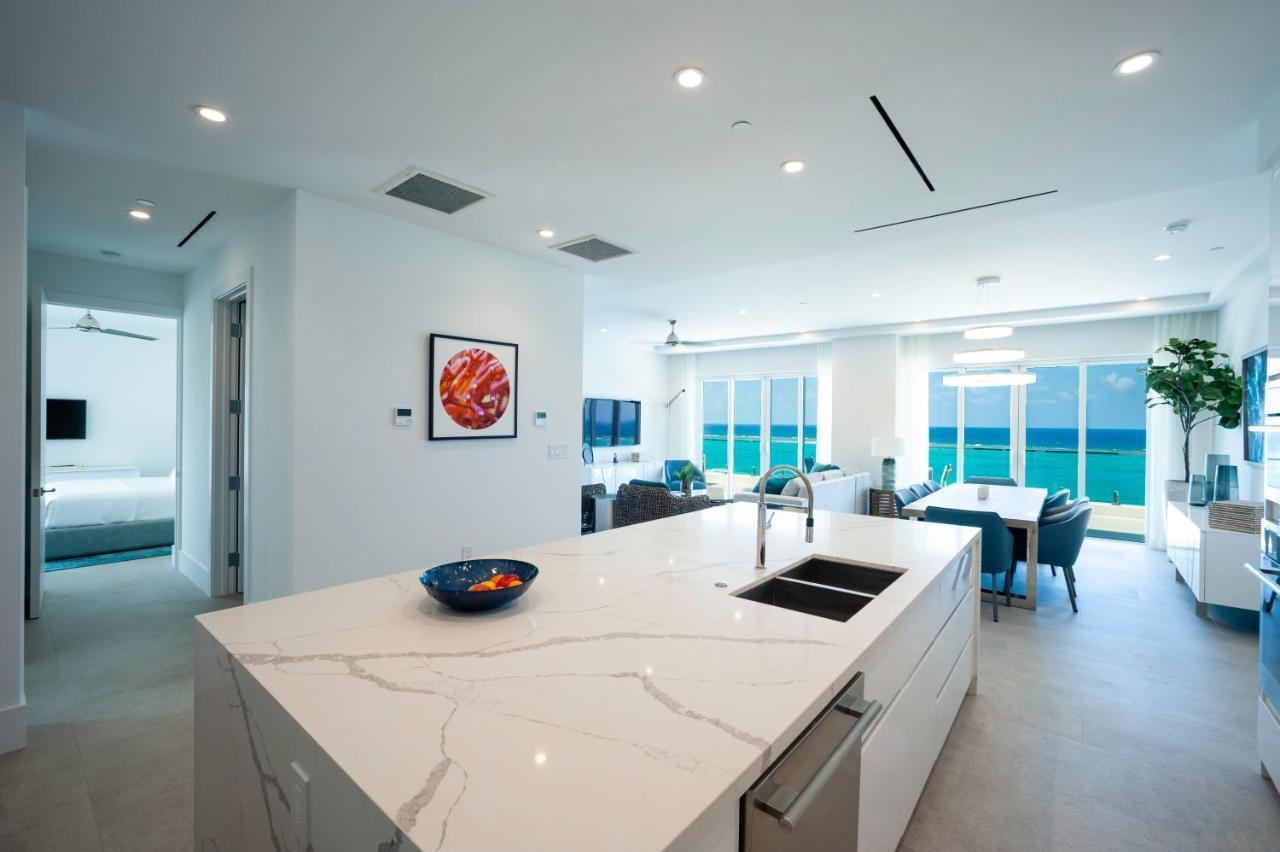 Rum Point Club Residences Driftwood Village Екстер'єр фото