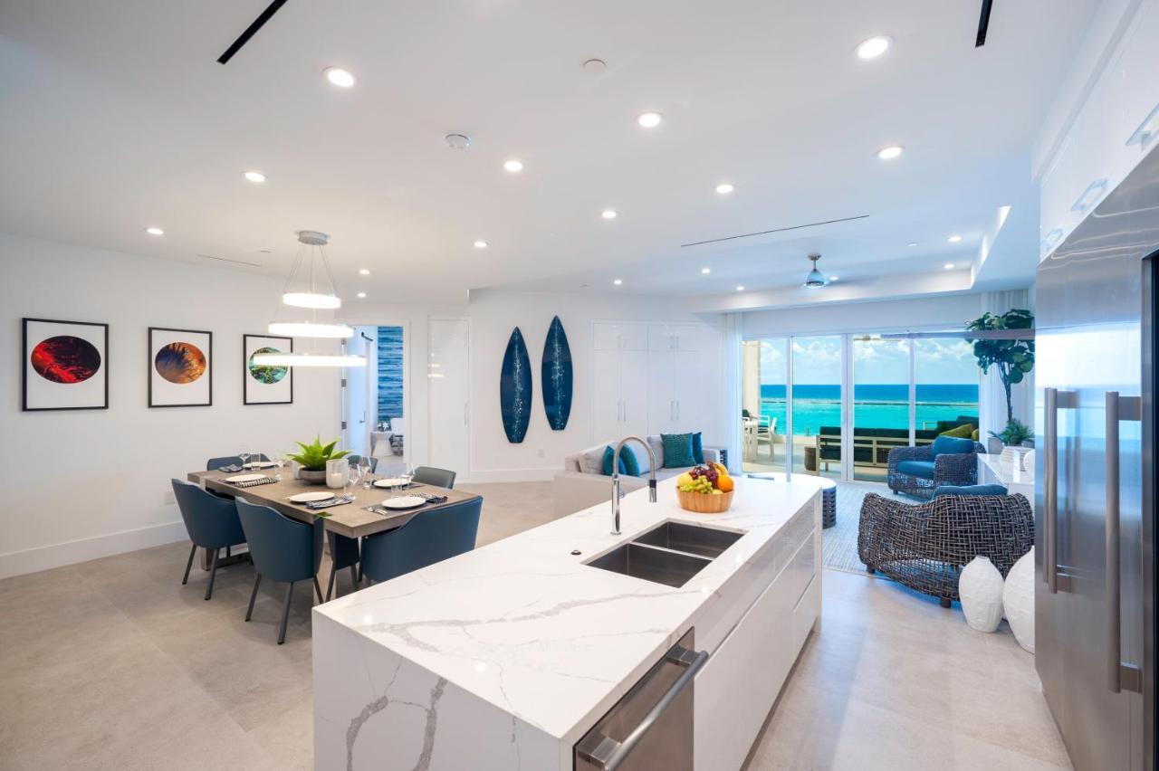 Rum Point Club Residences Driftwood Village Екстер'єр фото