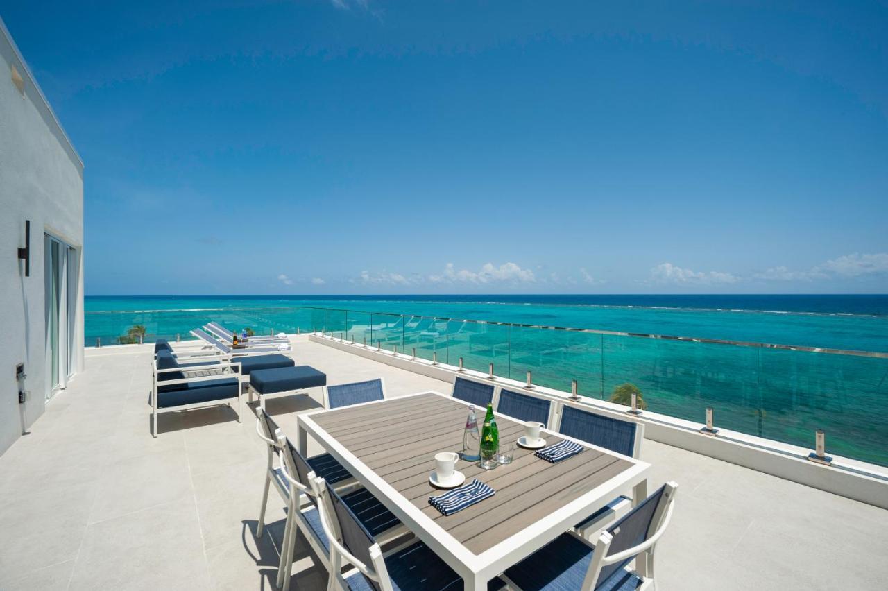 Rum Point Club Residences Driftwood Village Екстер'єр фото