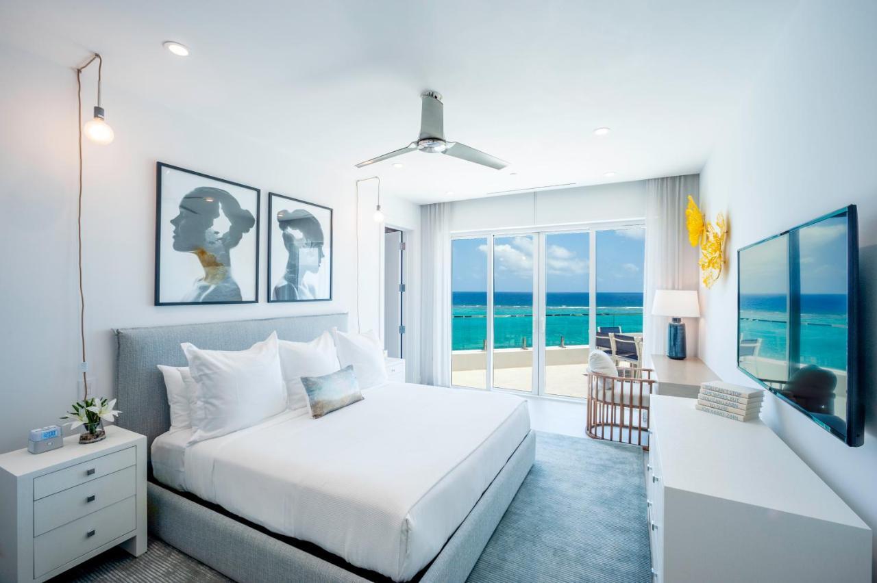 Rum Point Club Residences Driftwood Village Екстер'єр фото