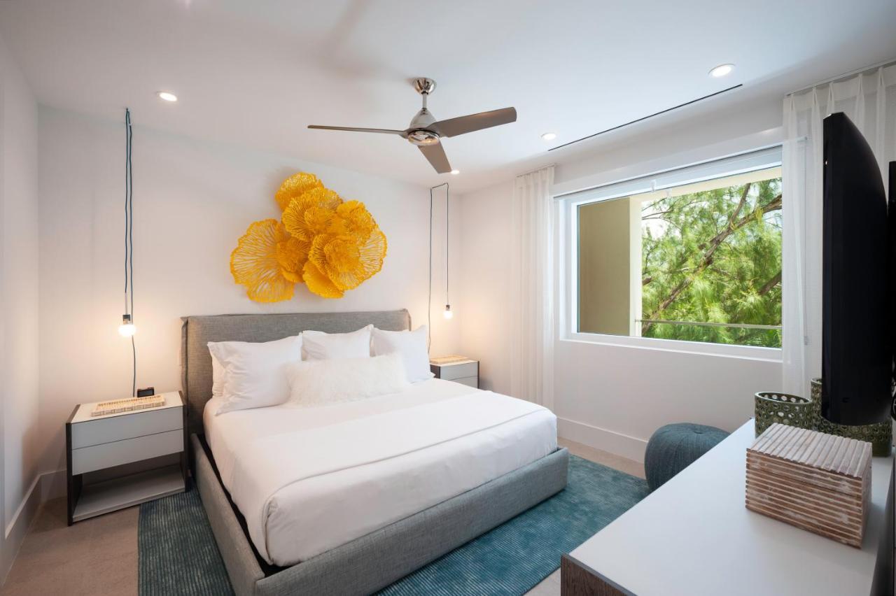 Rum Point Club Residences Driftwood Village Екстер'єр фото