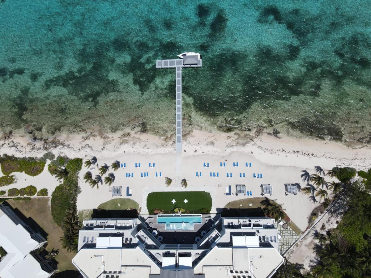 Rum Point Club Residences Driftwood Village Екстер'єр фото