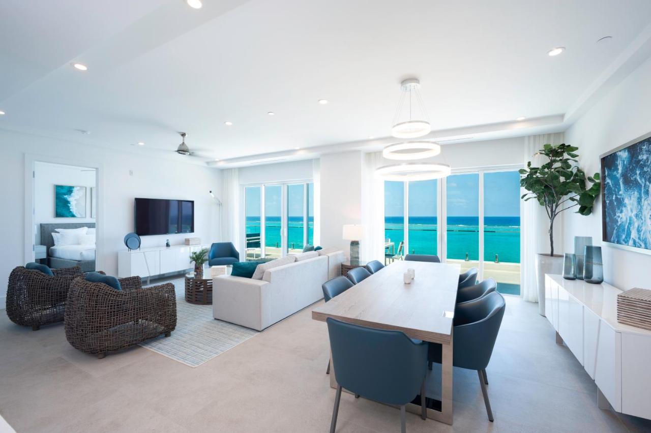 Rum Point Club Residences Driftwood Village Екстер'єр фото