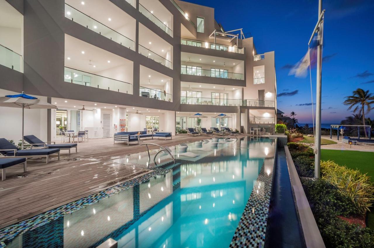 Rum Point Club Residences Driftwood Village Екстер'єр фото